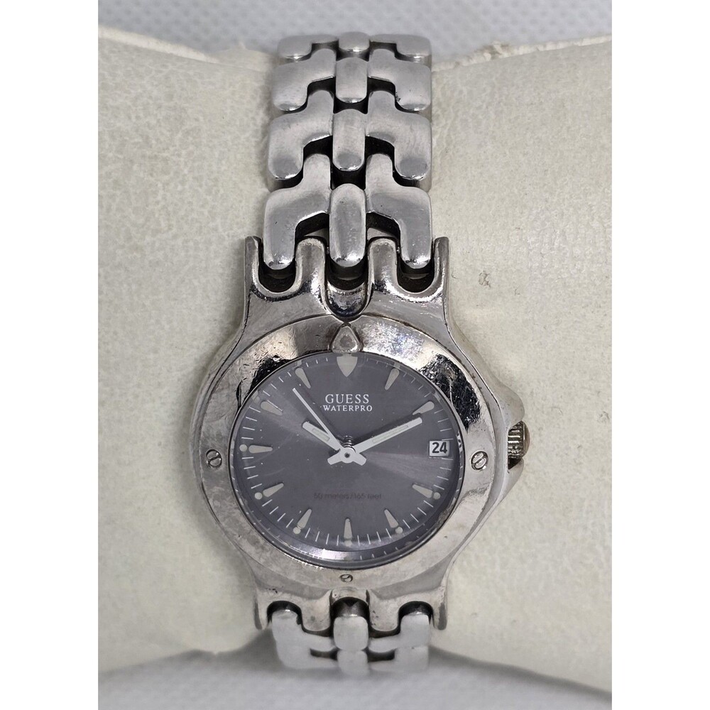 Women's Guess Waterpro Petite Gray Dial Date Silver Tone Case Bracelet Watch 11 - Picture 4 of 9